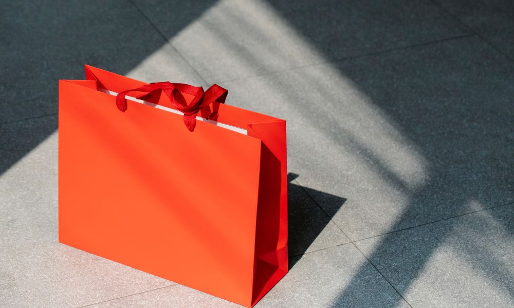 Brand Awareness dengan paper bag custom